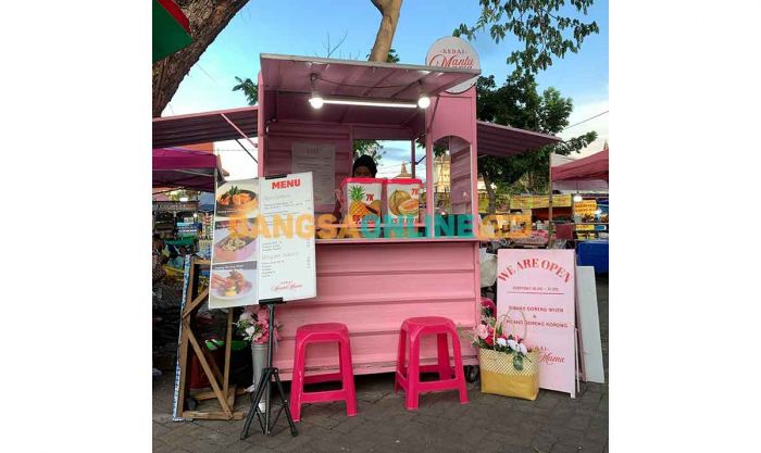 Kedai Mantu Mama, Usaha Kuliner Berkonsep Pink di Pasar Rakyat Jambangan Kedai Mantu Mama, Usaha Kuliner Berkonsep Pink di Pasar Rakyat Jambangan