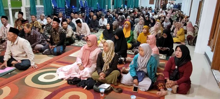 Dibekali Kacang Sangrai, Posko Pemenangan Barra-Rizal-Khofifah-Emil Satu Paket, Masif sampai Desa Dibekali Kacang Sangrai, Posko Pemenangan Barra-Rizal-Khofifah-Emil Satu Paket, Masif sampai Desa
