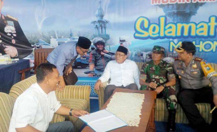 Pastikan Arus Mudik Aman, Bupati dan Kapolres Situbondo Langsung Turun Lapangan Pastikan Arus Mudik Aman, Bupati dan Kapolres Situbondo Langsung Turun Lapangan