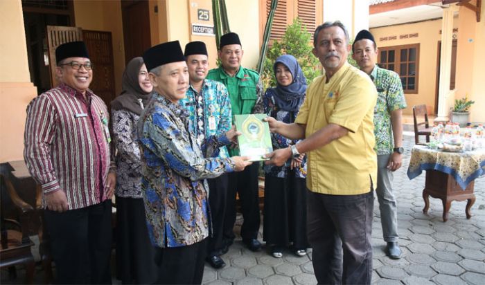 Persiapan MTQ Jatim, Baznas Tuban Salurkan 1.125 Al Qur