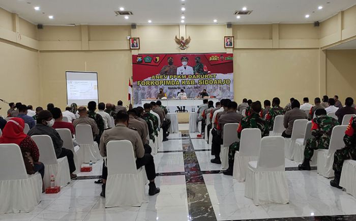 Gelar Evaluasi PPKM Darurat, Satgas Covid-19 Sidoarjo Masih Banyak Temukan Pelanggaran Gelar Evaluasi PPKM Darurat, Satgas Covid-19 Sidoarjo Masih Banyak Temukan Pelanggaran