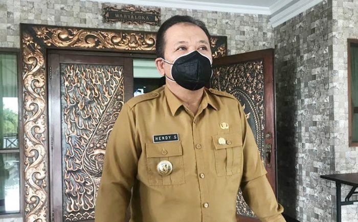 8 ASN di Jember Daftar Jadi Calon Kepala Desa, Bupati Hendy: Tahun Kemarin, Harus Mengundurkan Diri 8 ASN di Jember Daftar Jadi Calon Kepala Desa, Bupati Hendy: Tahun Kemarin, Harus Mengundurkan Diri