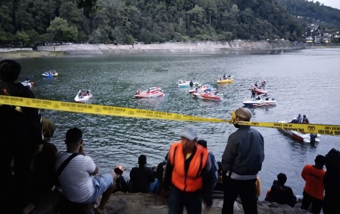 Terpeleset saat Foto Penumpangnya, Sopir Speed Boat di Telaga Sarangan Tenggelam