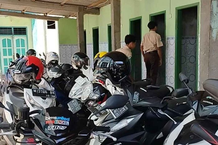 Kepala MAN 1 Pamekasan Sebut Pemberlakuan Tarif Toilet di Tahun 2018 Kepala MAN 1 Pamekasan Sebut Pemberlakuan Tarif Toilet di Tahun 2018