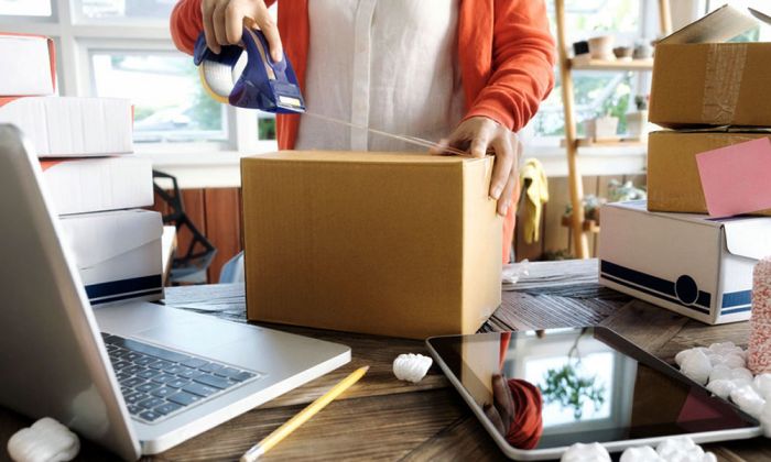 Mengenal Bisnis Online vs Offline, Mana yang Harus Dipilih? Mengenal Bisnis Online vs Offline, Mana yang Harus Dipilih?