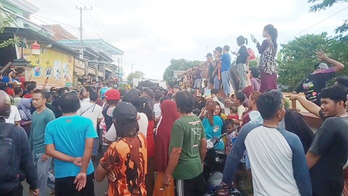 Bawa Senjata Api, Pelaku Curanmor di Kota Probolinggo Dikeroyok Warga