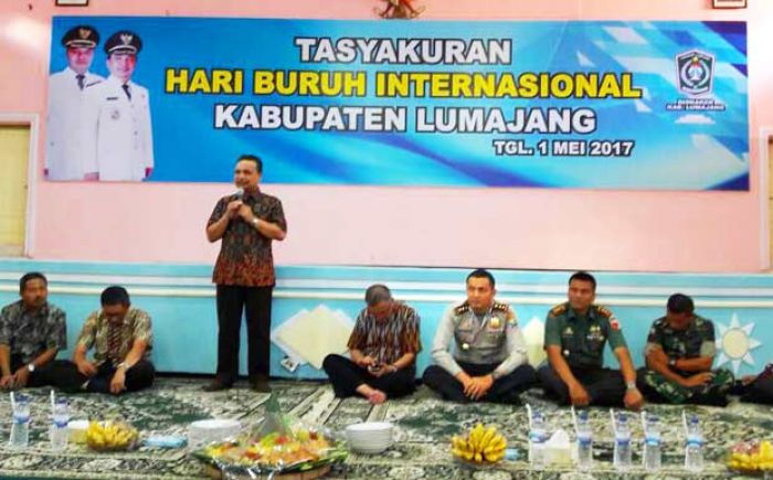 Tasyakuran di Peringatan May Day di Lumajang