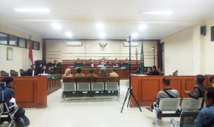 Sidang Korupsi Sekda Gresik, Kepala Inspektorat, Kepala BKD, dan Kabag Hukum Akui Terima Uang