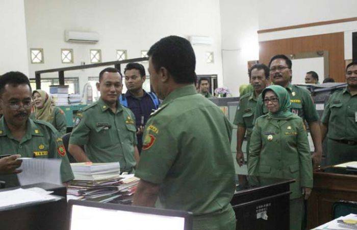 Hari Pertama Kerja, Bupati Jombang Sidak Kantor DPPKAD