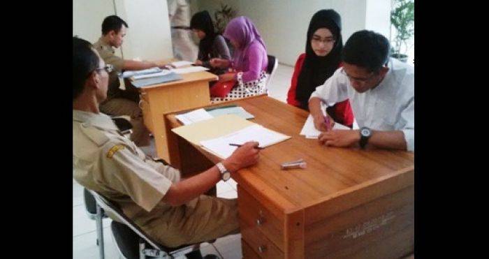 Bappemas Lamongan Dibanjiri Pelamar Pekerjaan Bappemas Lamongan Dibanjiri Pelamar Pekerjaan
