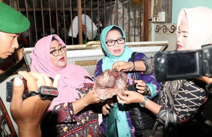 Razia Mamin, Petugas Gabungan di Lamongan Temukan Daging Busuk