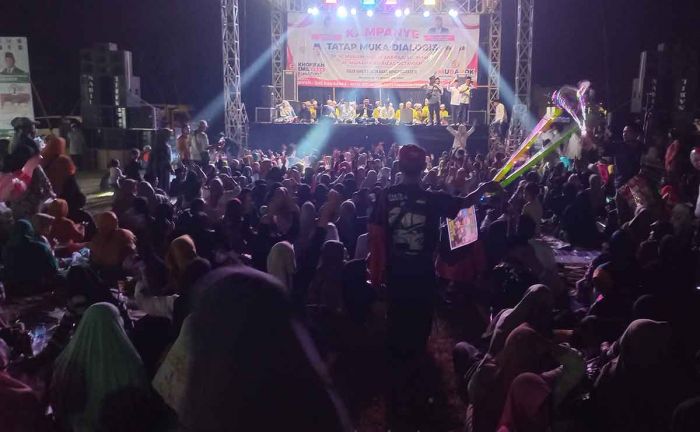 Masyarakat Banjiri Kampanye Tatap Muka Pasangan Mubarok Masyarakat Banjiri Kampanye Tatap Muka Pasangan Mubarok