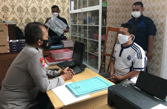 Curi Ratusan Tab, Pegawai Honorer di SMKN 5 Jember Diciduk Polisi Curi Ratusan Tab, Pegawai Honorer di SMKN 5 Jember Diciduk Polisi