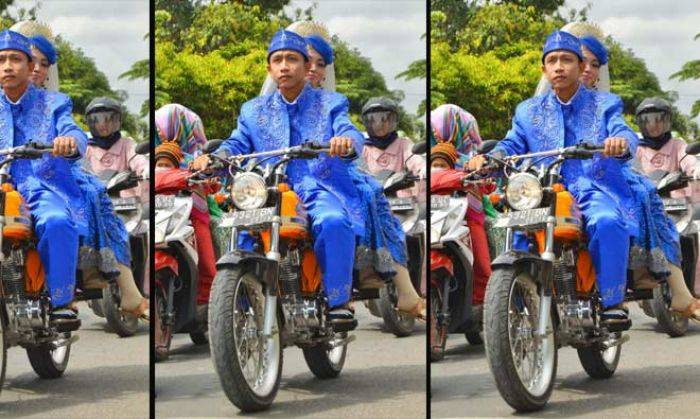 Unik, Sepasang Pengantin di Tuban Naik Motor Klasik Menuju Kursi Pelaminan Unik, Sepasang Pengantin di Tuban Naik Motor Klasik Menuju Kursi Pelaminan