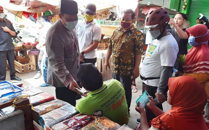 Ini Usulan BHS Tangani Dampak Covid-19 Bagi Pedagang Pasar Tradisional di Sidoarjo Ini Usulan BHS Tangani Dampak Covid-19 Bagi Pedagang Pasar Tradisional di Sidoarjo