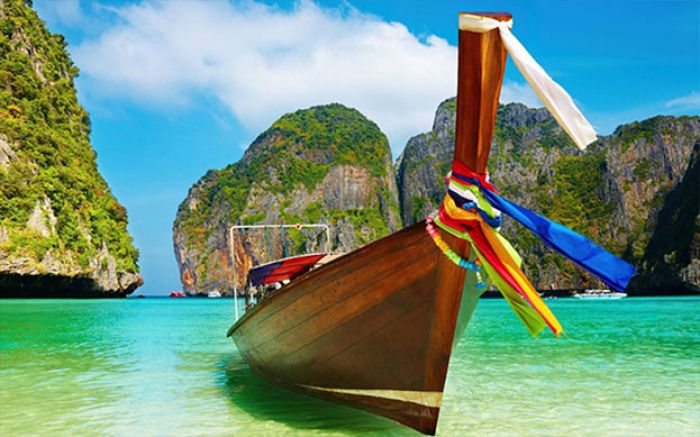 10 Tempat Wisata Pantai di Malang yang Instagramable dan Jarang Dikunjungi 10 Tempat Wisata Pantai di Malang yang Instagramable dan Jarang Dikunjungi