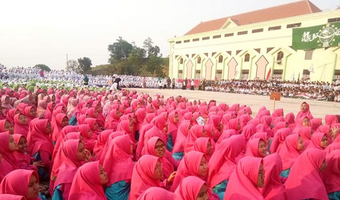 Upacara HSN di Ponpes Amanatul Ummah, KH Asep Ingatkan Patriotisme dan Keislaman Upacara HSN di Ponpes Amanatul Ummah, KH Asep Ingatkan Patriotisme dan Keislaman