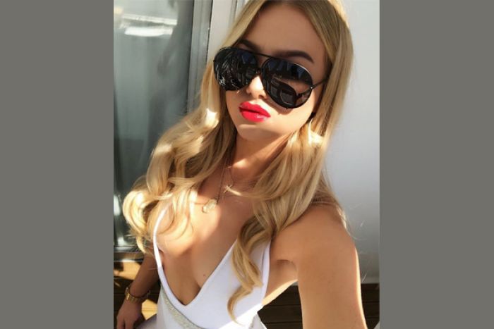 Gelar Miss Swimsuit Dilucuti karena Sebar Kata Kasar di Facebook Gelar Miss Swimsuit Dilucuti karena Sebar Kata Kasar di Facebook
