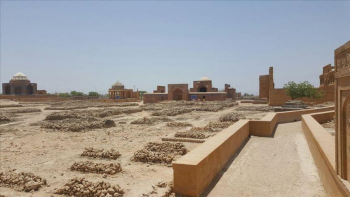 Makli, Kota Makam Islam Terluas di Dunia Makli, Kota Makam Islam Terluas di Dunia