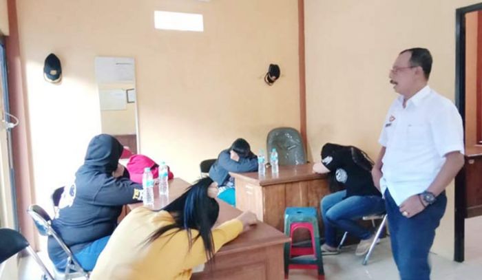 7 PSK Kena Razia Satpol PP Situbondo, 2 Positif HIV 7 PSK Kena Razia Satpol PP Situbondo, 2 Positif HIV