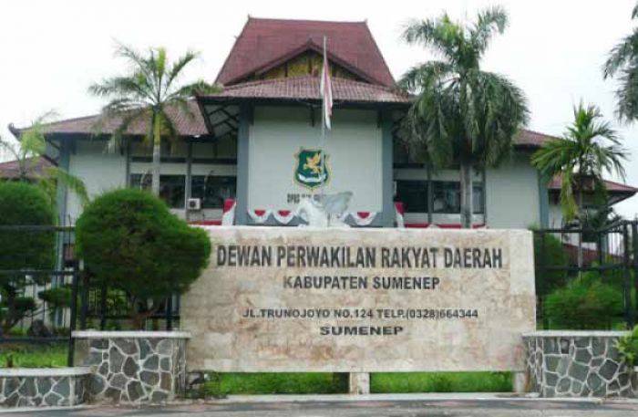 Kinerja DPRD Sumenep Disorot, Setahun Bekerja Belum Ada Hasil Nyata Kinerja DPRD Sumenep Disorot, Setahun Bekerja Belum Ada Hasil Nyata