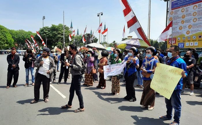 Dua Tahun Tak Bekerja, Pegiat Seni di Tuban Wadul Pemkab Minta Kelonggaran Dua Tahun Tak Bekerja, Pegiat Seni di Tuban Wadul Pemkab Minta Kelonggaran
