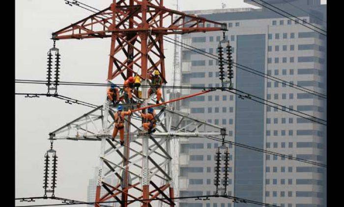 YLKI: Rakyat Terjerat Jebakan Batman Terkait Tambah Daya Listrik