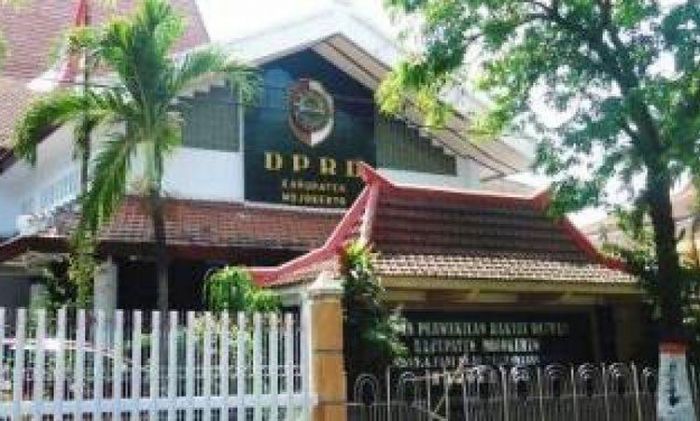 DPRD Mojokerto Gelar Paripurna Agenda Nota Penjelasan Bupati DPRD Mojokerto Gelar Paripurna Agenda Nota Penjelasan Bupati