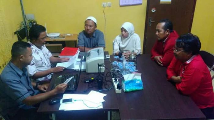 Hanya 10 Parpol yang Mendaftar, KPUD Blitar Perpanjang Waktu Hanya 10 Parpol yang Mendaftar, KPUD Blitar Perpanjang Waktu