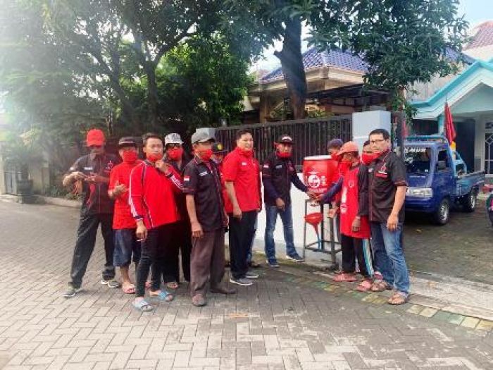 PDIP Gresik Ajak Masyarakat Terapkan Pola Hidup Bersih Cegah COVID-19