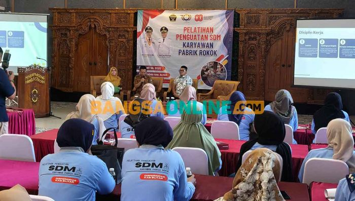 50 Karyawan Pabrik Rokok di Blitar Ikuti Pelatihan SDM 50 Karyawan Pabrik Rokok di Blitar Ikuti Pelatihan SDM
