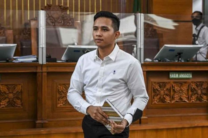 Bharada E Ungkap Ferdy Sambo Tidak Tinggal Satu Rumah Dengan Putri Chandrawathi Bharada E Ungkap Ferdy Sambo Tidak Tinggal Satu Rumah Dengan Putri Chandrawathi
