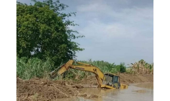 Ketua Komisi III DPRD Gresik Nilai Penanganan Kali Lamong Masih Sama dengan Pola Lama Ketua Komisi III DPRD Gresik Nilai Penanganan Kali Lamong Masih Sama dengan Pola Lama