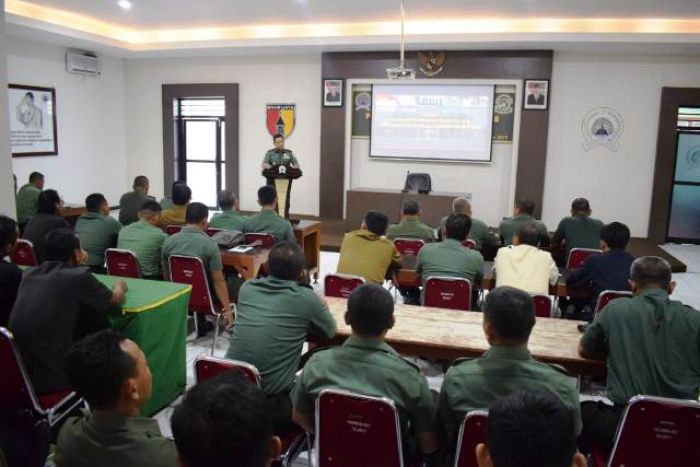 Korem 081/DSJ Berupaya Tingkatkan Pencapaian di Tahun 2019 Korem 081/DSJ Berupaya Tingkatkan Pencapaian di Tahun 2019