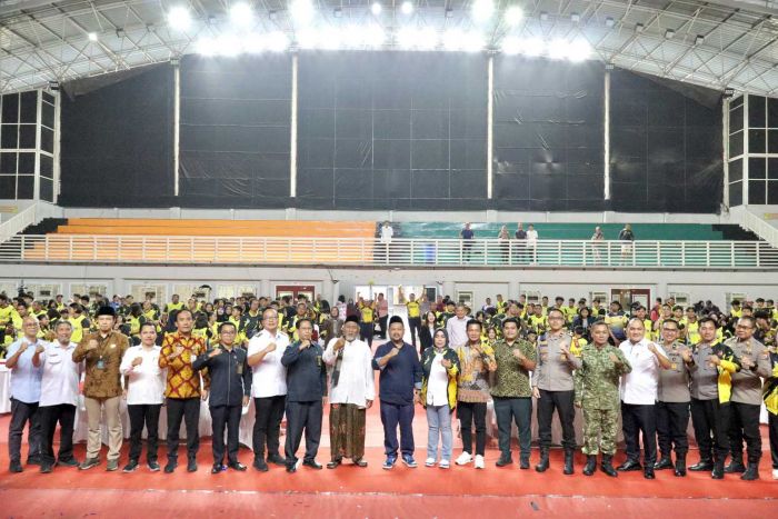 Bupati Gresik Serahkan Bonus Rp9,3 M ke Atlet, Pelatih, Asisten Pelatih dan Ofisial Porprov IX Jatim