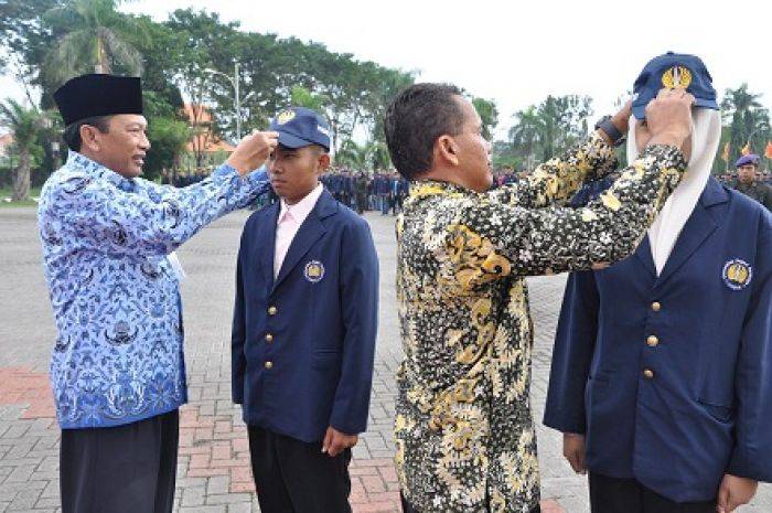 Bupati Gresik Terima KKN 2.405 Mahasiswa Unesa Bupati Gresik Terima KKN 2.405 Mahasiswa Unesa