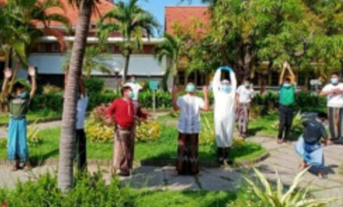 Dinyatakan Negatif Covid-19, 10 Santri Pesantren Gontor 2 Kembali ke Pondok