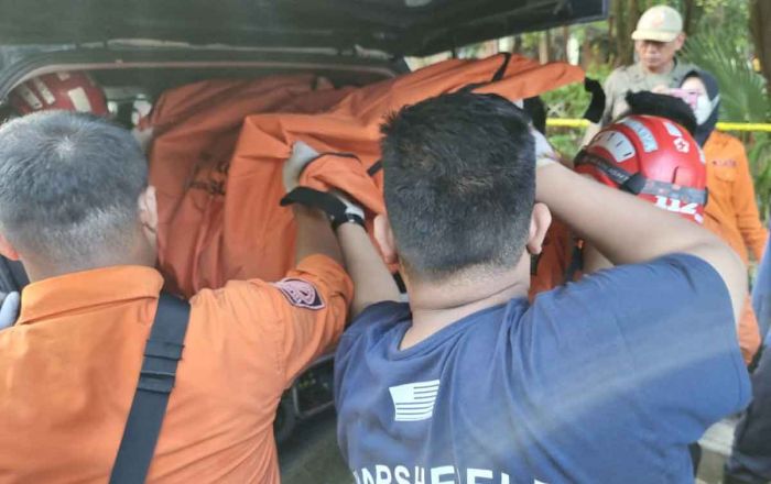 Potongan Tubuh Manusia Korban Mutilasi Ditemukan di Kenpark Surabaya Potongan Tubuh Manusia Korban Mutilasi Ditemukan di Kenpark Surabaya
