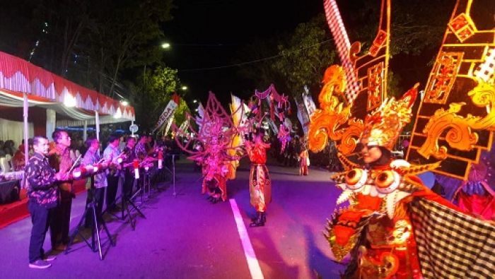Puluhan Grup Rontek Pacitan Warnai Jalan-jalan Protokol di Pacitan Puluhan Grup Rontek Pacitan Warnai Jalan-jalan Protokol di Pacitan