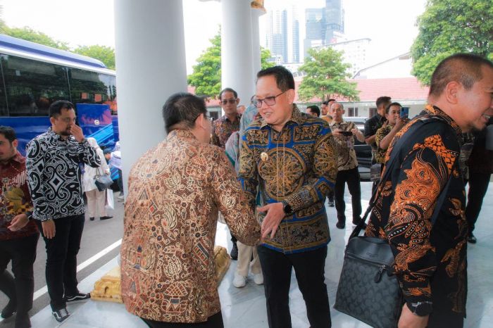 Terima Kunker Reses Komisi II DPR RI, Pj Adhy Ungkap Capaian Pemprov Jatim di Penghujung Tahun Terima Kunker Reses Komisi II DPR RI, Pj Adhy Ungkap Capaian Pemprov Jatim di Penghujung Tahun