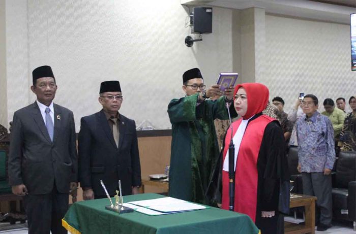 Nenny Yulianny Resmi Jabat Wakil Ketua PN Sidoarjo Nenny Yulianny Resmi Jabat Wakil Ketua PN Sidoarjo
