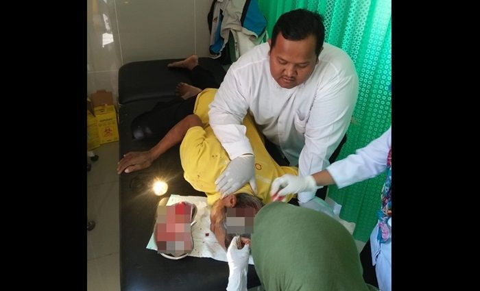 Tak Beri Tanda Saat Belok, Pemotor di Ngawi Dihantam Bus Mira Tak Beri Tanda Saat Belok, Pemotor di Ngawi Dihantam Bus Mira