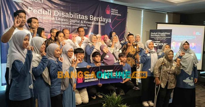 XLSMART Latih Teman Disabilitas Kediri Jadi Wirausaha Digital Mandiri XLSMART Latih Teman Disabilitas Kediri Jadi Wirausaha Digital Mandiri