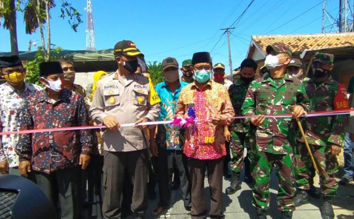 Perangi Pandemi Covid-19, Wabup Pamekasan Resmikan Kampung Tangguh di Dua Desa Perangi Pandemi Covid-19, Wabup Pamekasan Resmikan Kampung Tangguh di Dua Desa