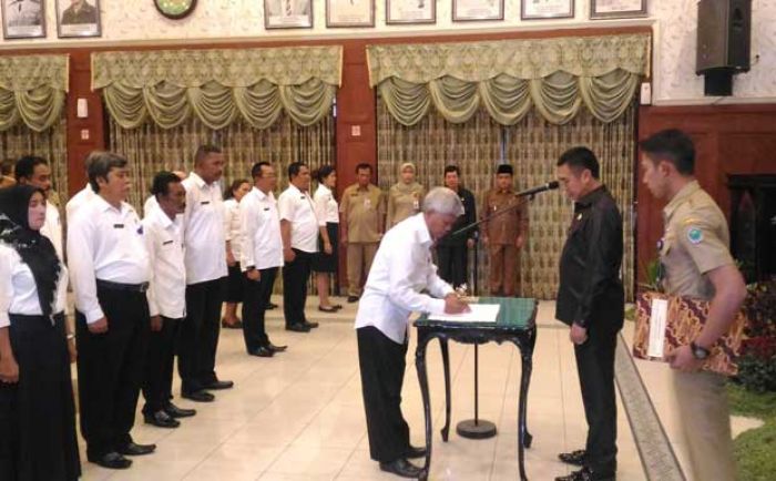 Mutasi 184 PNS Pemkot Malang, Sekaligus Isi Jabatan Kepala Satpol PP Definitif Mutasi 184 PNS Pemkot Malang, Sekaligus Isi Jabatan Kepala Satpol PP Definitif