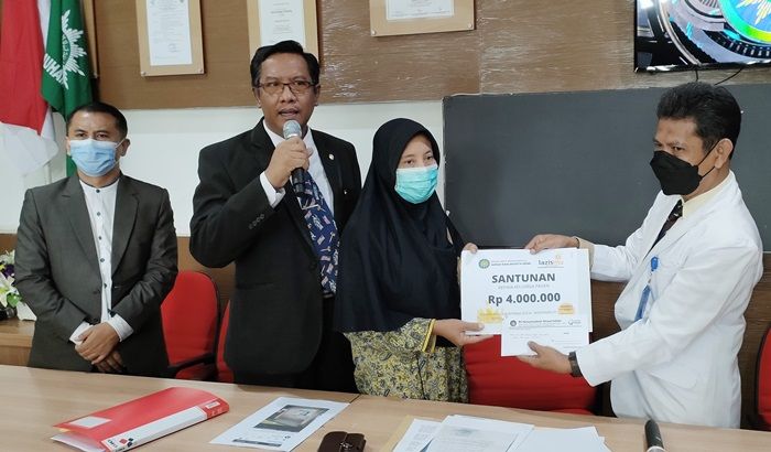 Bantah Tahan Bayi Rafa, RS Muhammadiyah Sesalkan Soal SP Dinkes dan Ancaman Cabut Izin Operasional Bantah Tahan Bayi Rafa, RS Muhammadiyah Sesalkan Soal SP Dinkes dan Ancaman Cabut Izin Operasional