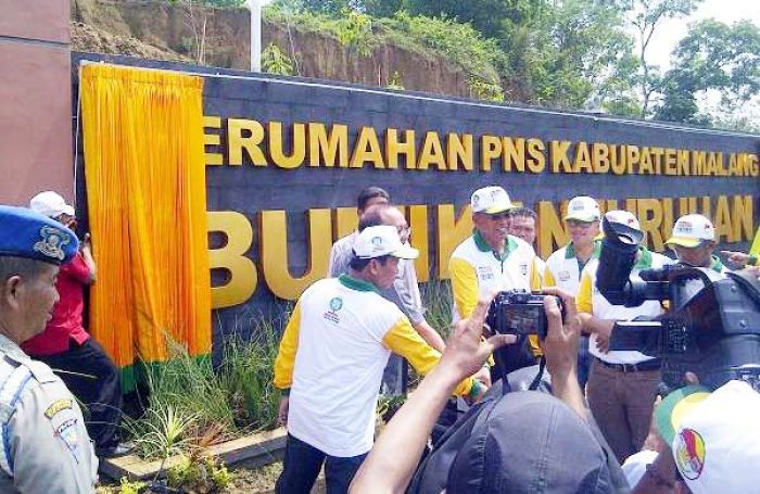 Perumahan PNS Bumi Kanjuruhan Sepi Penghuni Perumahan PNS Bumi Kanjuruhan Sepi Penghuni