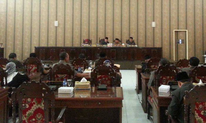 Paripurna LKPJ Wali Kota Probolinggo Tahun 2015, Rukmini: Target Pendapatan 2015 Terealisasi 101% Paripurna LKPJ Wali Kota Probolinggo Tahun 2015, Rukmini: Target Pendapatan 2015 Terealisasi 101%