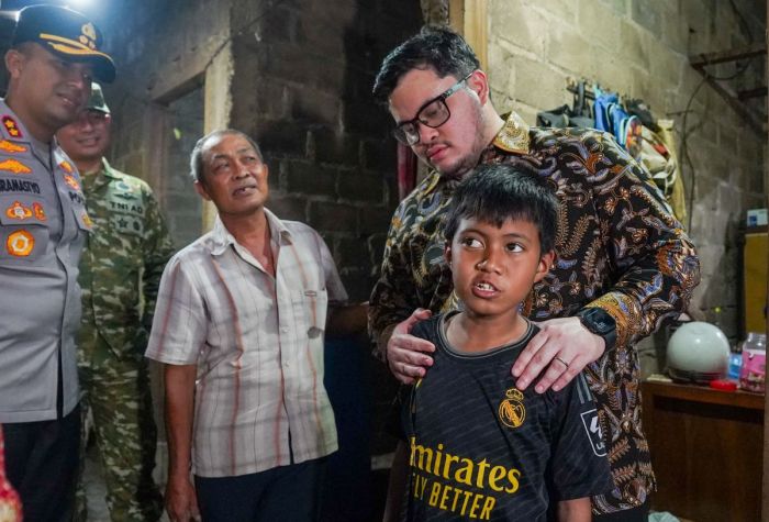 Sulit Jualan Sayur saat Kemarau, Mbah Mari Dapat Bantuan Usaha Es Teh dari Bupati Kediri