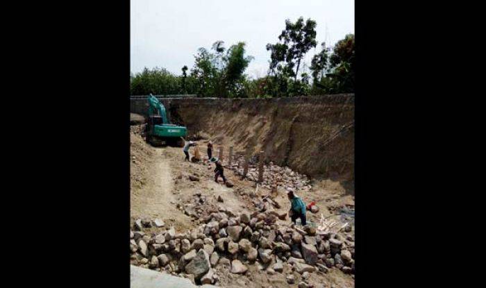 Proyek Jembatan Rp 25 M di Desa Ngancar Ngawi Ambrol Proyek Jembatan Rp 25 M di Desa Ngancar Ngawi Ambrol